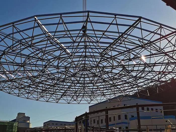 建德螺栓球网架工程施工现场